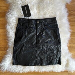 NWT pretty little thing plt vegan leather black mini skirt 26 small